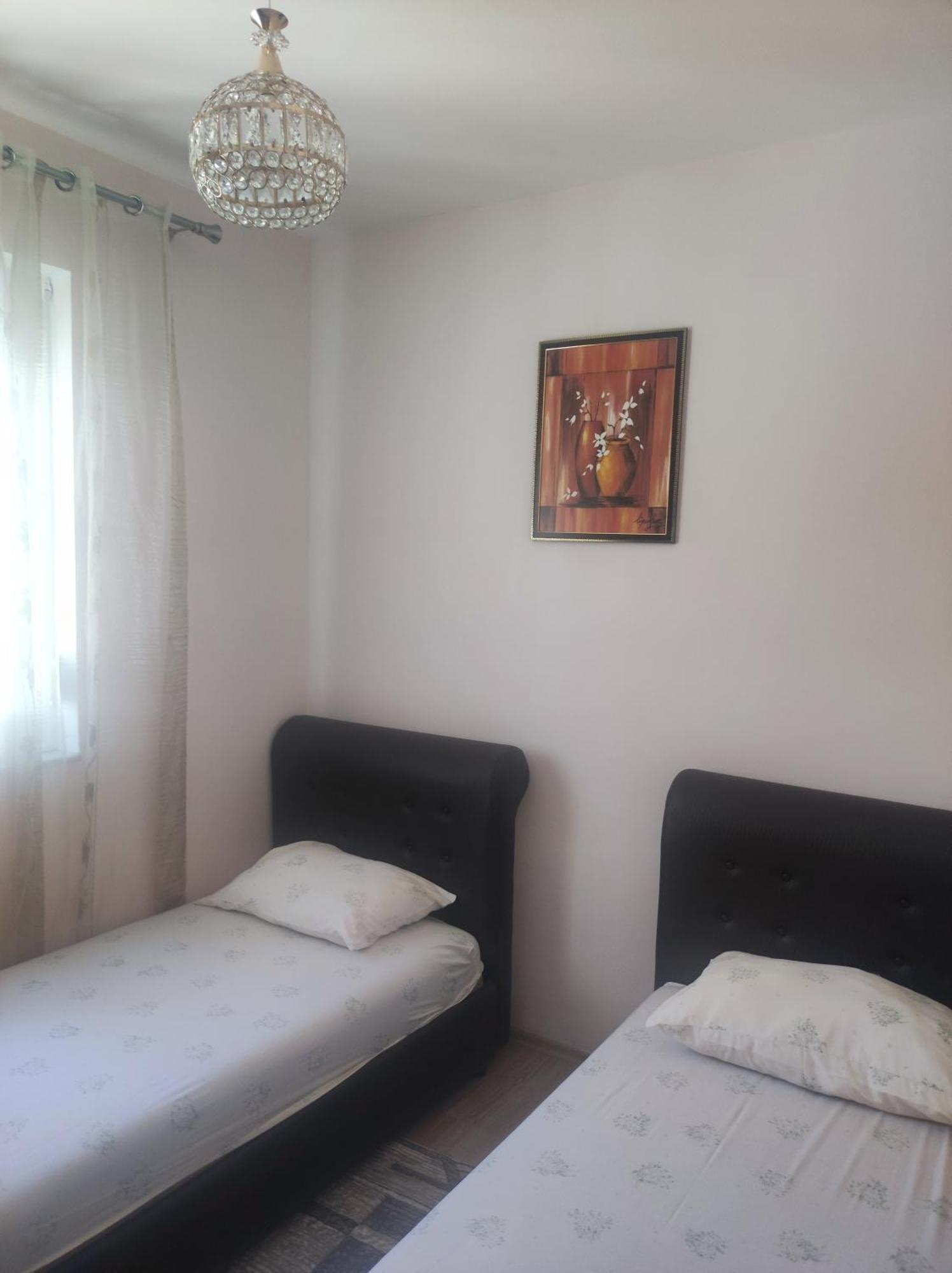 Tahiri Bellevue Apartments Улцинь Екстер'єр фото