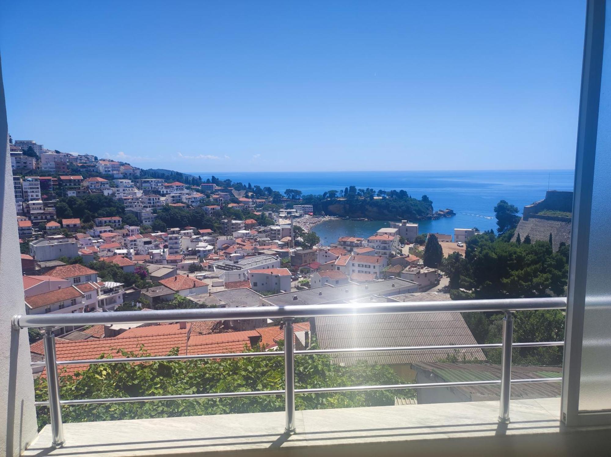 Tahiri Bellevue Apartments Улцинь Екстер'єр фото