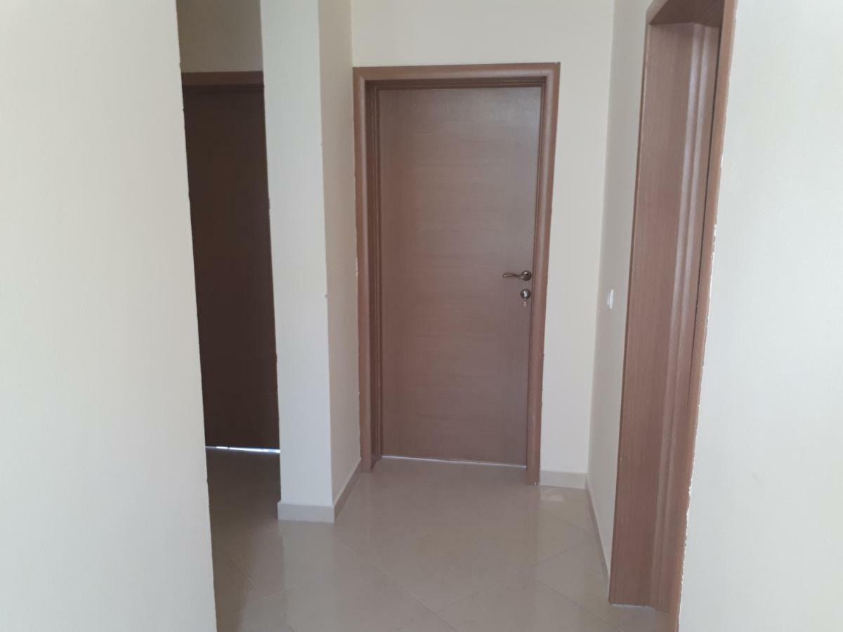 Tahiri Bellevue Apartments Улцинь Екстер'єр фото